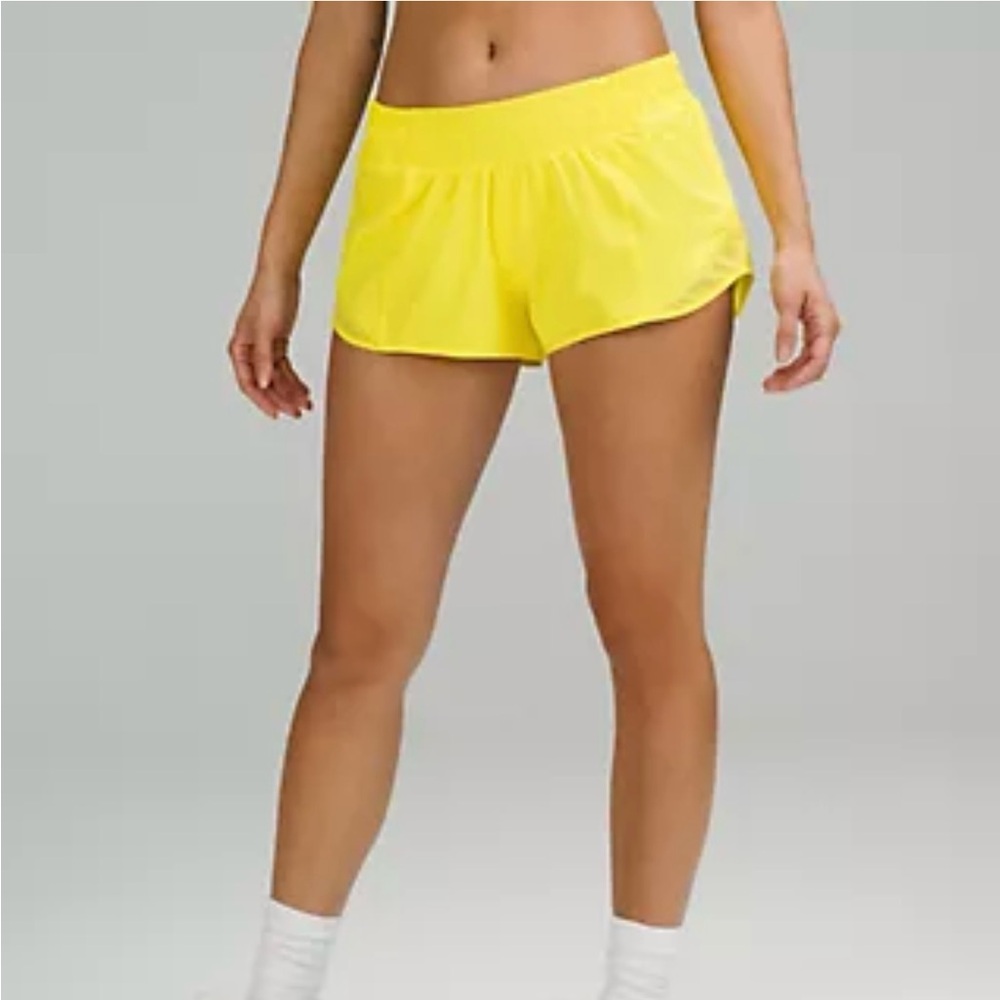 Lululemon Hotty Hot Low 2.5" sonic yellow 2
